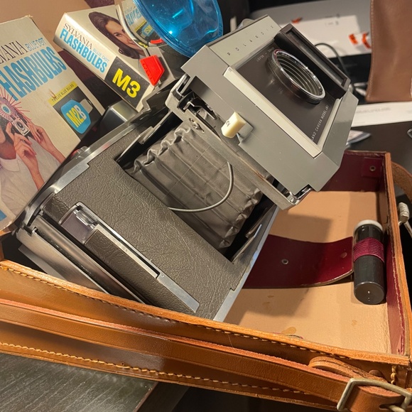 Vintage Polaroid Land Camera Model J66 with Case 1961-63 Untested #205359601921 - Picture 2 of 9